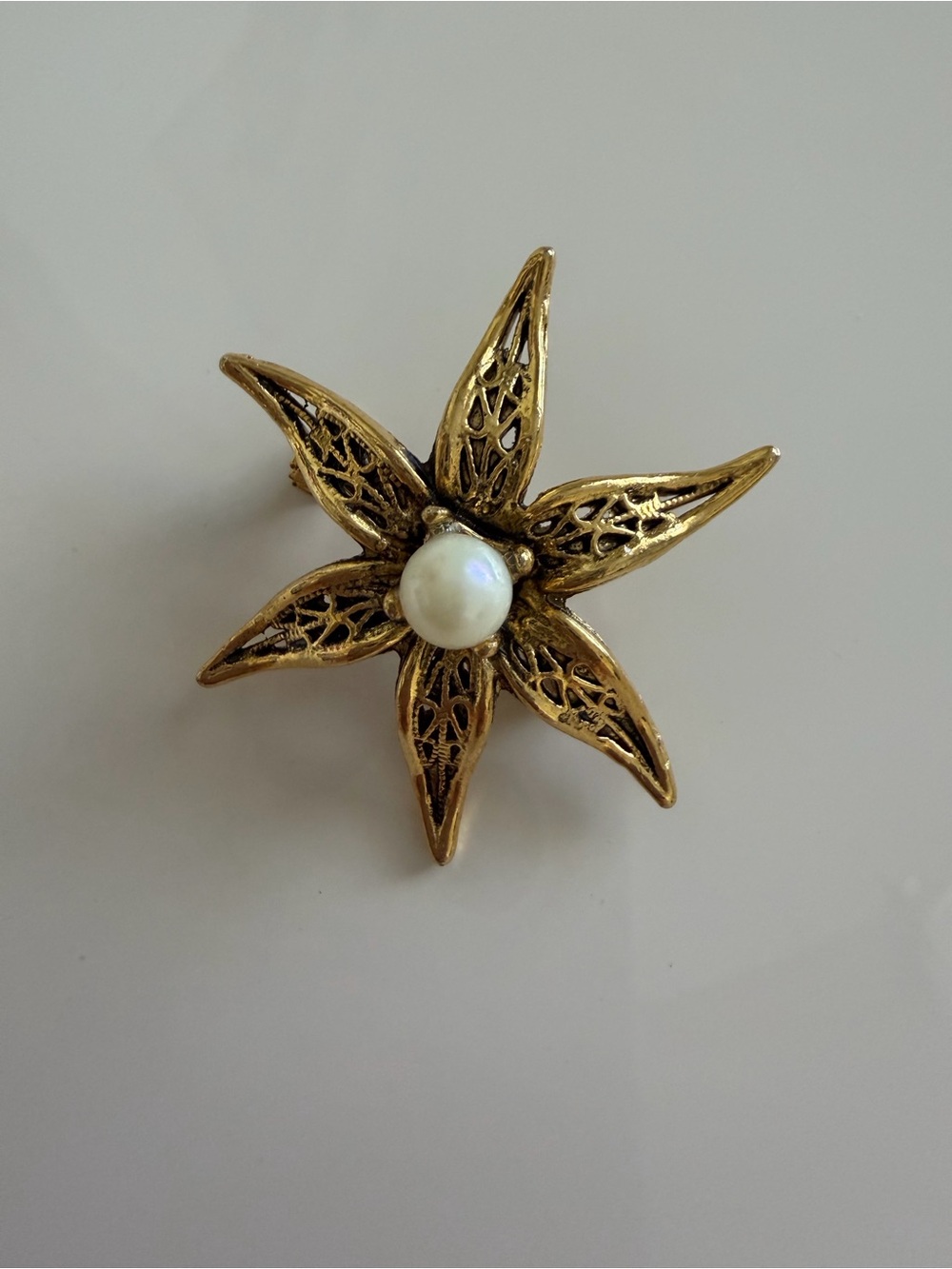 VTG Signed Florenza Pearl Starburst Filigree Brooch